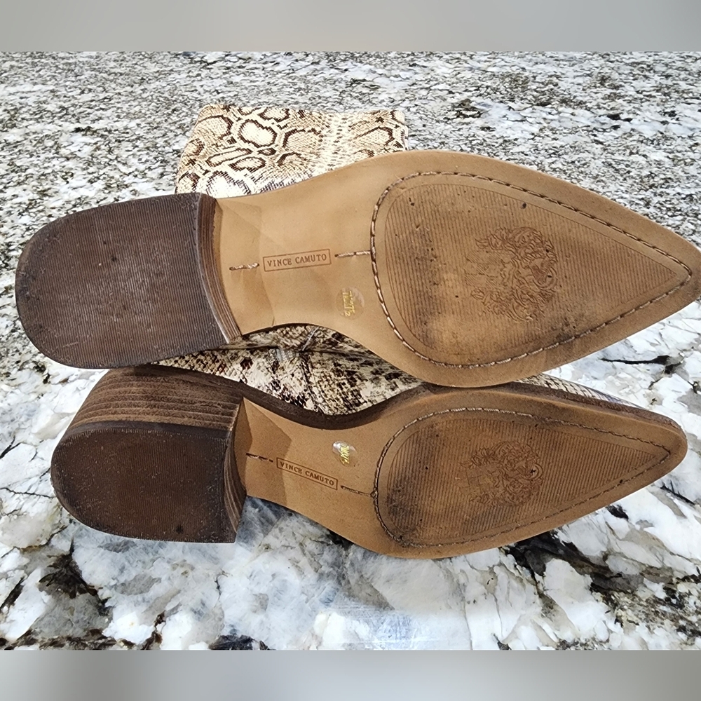 Vince Camuto Beaanna Faux Snakeskin Tall Boot 7M Chunk Heel - Picture 13 of 13